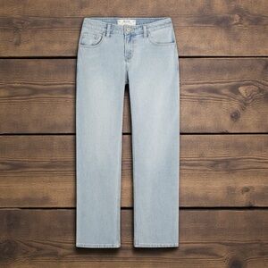 Hollister Low-Rise Relaxed Fit Straight Leg Light Blue Jeans